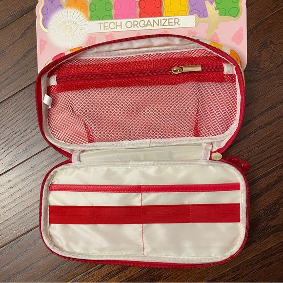 NWT gummi bear tech pouch - Picture 2 of 3